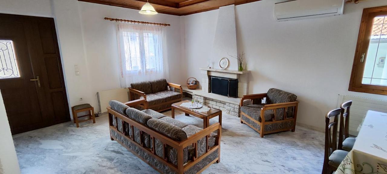 Апартаменти Theofania'S Marble House Meteora Кастракіон Екстер'єр фото